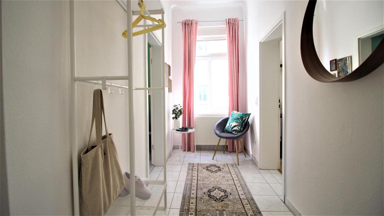 Homie Stay Schiestlstrasse - Moderne Altbauapartments, Nahe Stadtzentrum & Weinberge فورتسبورغ المظهر الخارجي الصورة