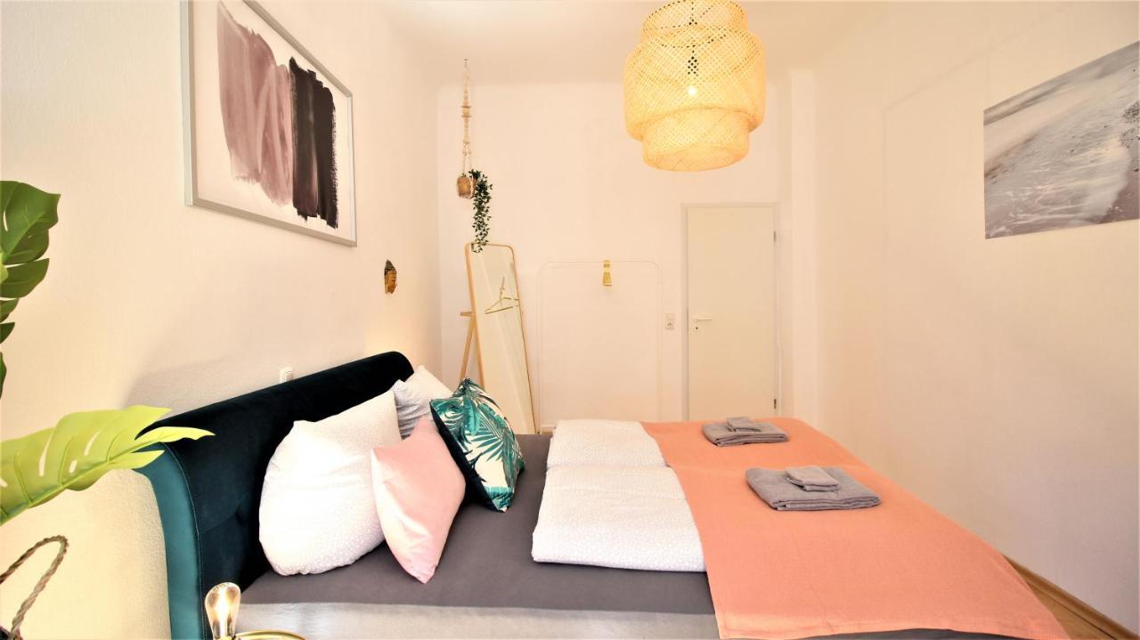 Homie Stay Schiestlstrasse - Moderne Altbauapartments, Nahe Stadtzentrum & Weinberge فورتسبورغ المظهر الخارجي الصورة