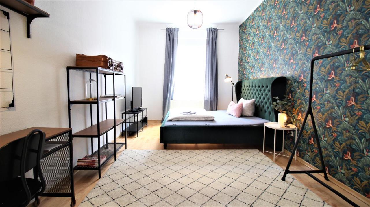 Homie Stay Schiestlstrasse - Moderne Altbauapartments, Nahe Stadtzentrum & Weinberge فورتسبورغ المظهر الخارجي الصورة
